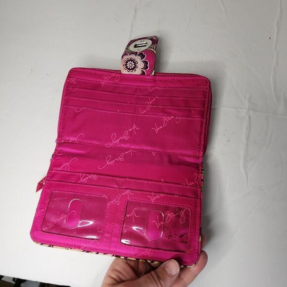 Vera Bradley Zip Around Quilted Floral Print fabric Wallet - Picture 3 of 7